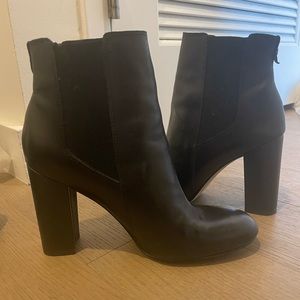Sam Edelman black booties